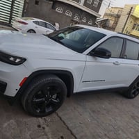 جراند شيروكى ليميتد • ٢٠٢٣ • ٤×٤