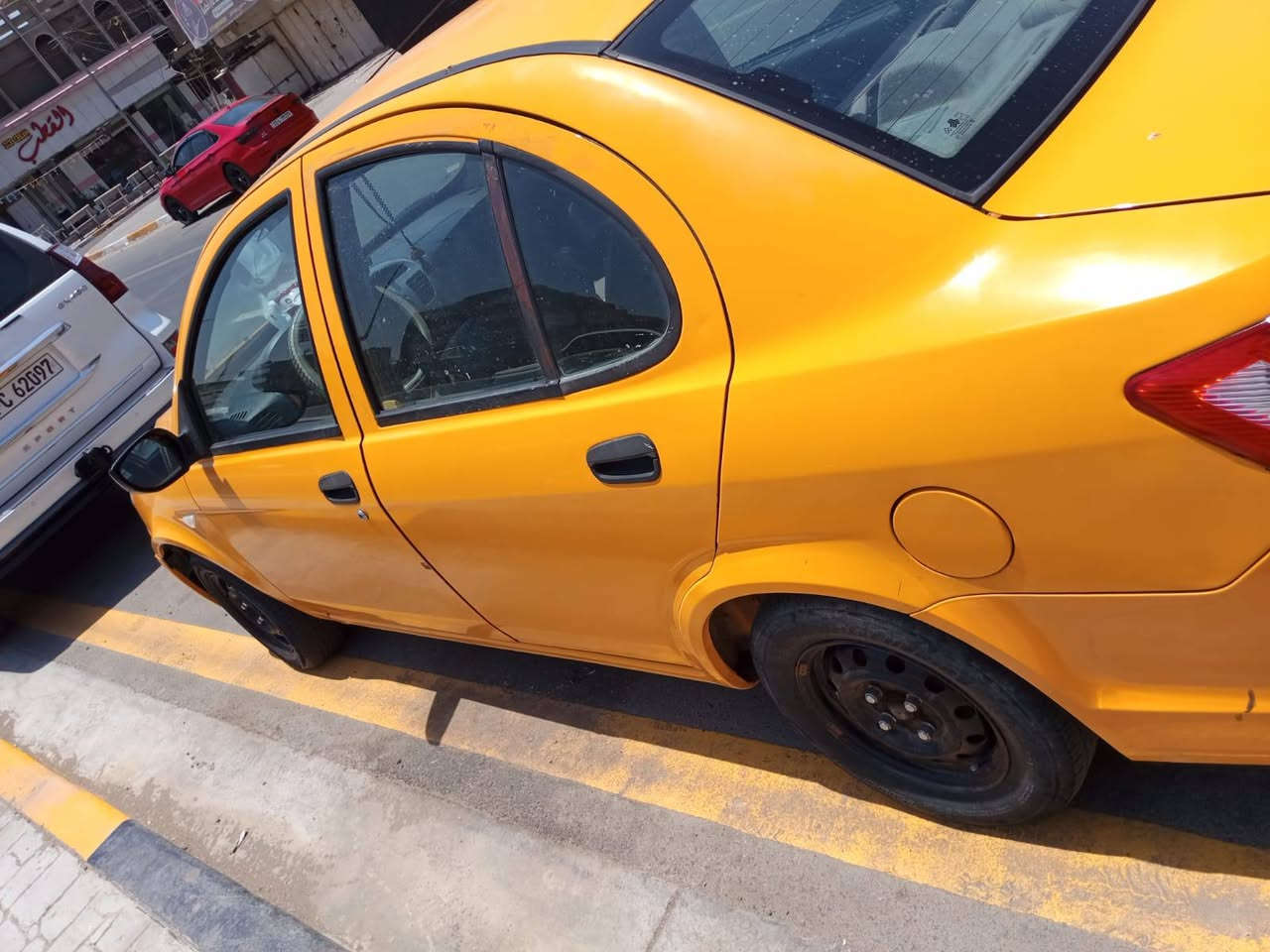سانيا  موديل 19
مكلف بل نشر  سيارة مكفوله عدا طخه بل دعميه الورا
محرك مكفول 
سيارة شرط التحويل 
عنوان البلديات
السعر 50 ورقه أو بيها مجال
 الرقم ***********
