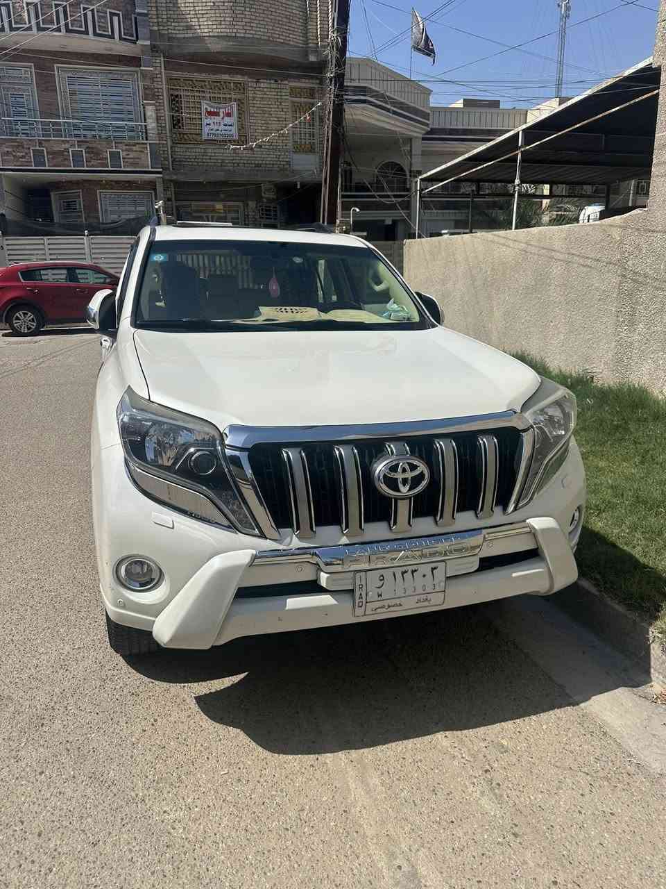 برادوا 2015 فئة VX ابيض بغداد ماشيه 88 الف فول مواصفات لايت عدسه وكشنً كهرباء وتبريد دشبول لكزز كشنات الخلفيه كهرباء حساس امامي خلفي زراك لايت اشاير ولدات ترحيب بيه مكانين بارد بدون صبغ السياره للاتصال ***********

