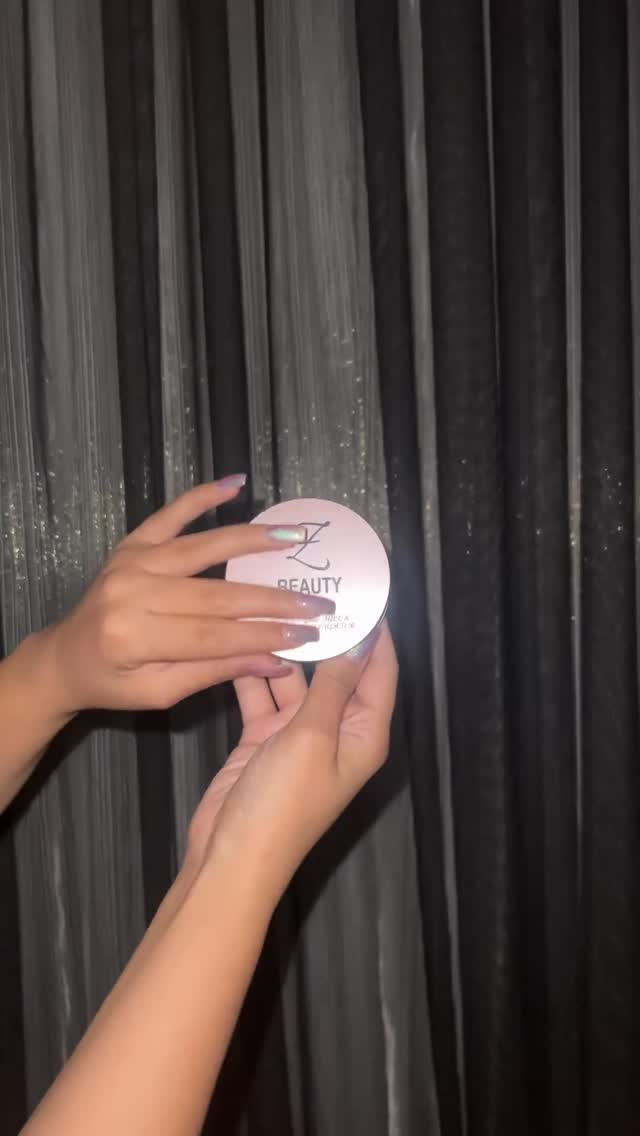 اضاءة للبشره والجسم مثل السلايم ما تنكسر وتعطي تأثير مثل الماي عالبشرة 🥺❤️

(كلو فلفت هايلايت) الاصدار الجديد من براند زهران
 الوان ساحرة تاخذ العقل الكولد روز  والوردي
السعر 25 بدل 35 عرض هاص


**إذا كنت صاحب هذا الإعلان وتريد حذفه لأي سبب، رجاءا أرسل رسالة إلى الدعم الفني**