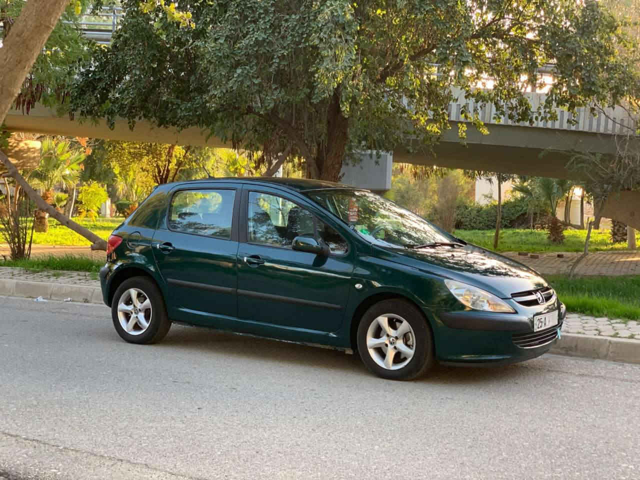 *********** / *********** للبيع بيجو فرنسي موديل 2005 سنوية مشروع وطني جديد بسمنا شرط التحويل لحد 2031 هزة جديدة يعني بدون نقص بيها دفترا بانزين كلير عام جمالية سبب الجلح فقط شرط الفحص اي ضربة ما بيها مكان السيارة كركوك 
* كير محرك بشرط لوك 
* تبريد ثلج تدفتى شغال 
* كهربائيات كيجات كله شغال 
* صدر كامل جديد على أيدي 
* تخم تايرات جديد
* تخم ويل كروم جديد 
* بطارية جديدة 
* قفل مركزي سنتر لوك بلادي 
* جام امامي جديد 
* شاشة تاب اصلي مع كاميرا دوارة
* كاعية جلد سهلة التنظيف 
* غرفة نظيفة مواضح بصور 
السيارة كلش كلش ناعمة و الحمد لله بدون نقص جاهزة على اخر حبة سعرها 57 وبيها مجال بسيط كركوك, العراق
