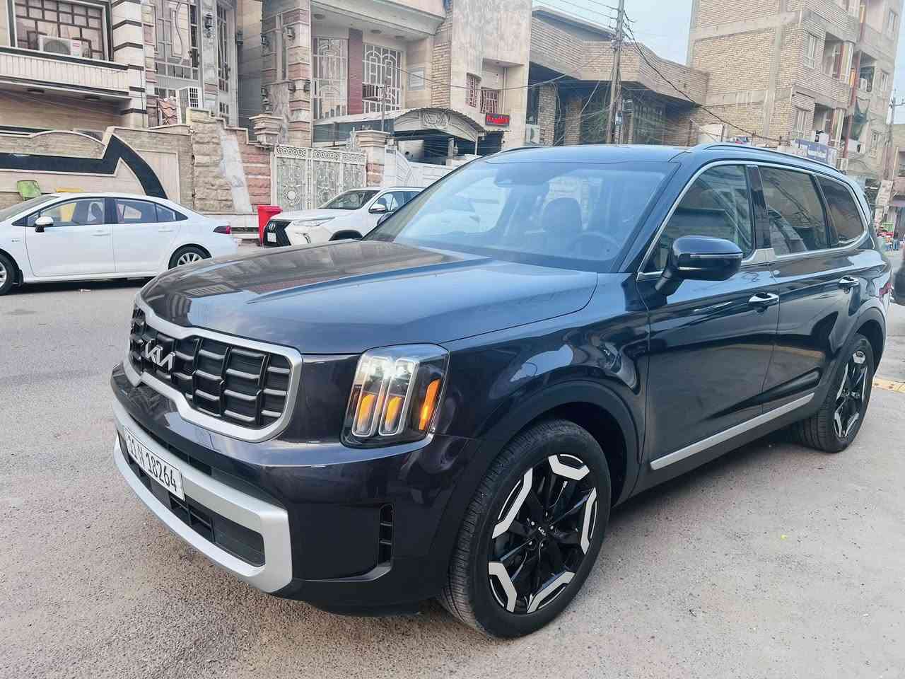 السلام عليكم تيلورايد  7 راكب موديل 25 S الون رمادي رقم شهداء دخول شهر الثاني رقم بغداد حادث كلش بسيط السياره ليبل واحد بدون تبديل

محرك 3800 دفع امامي
عدد المسافه 13 الف ميل
تحكم استيرن كامل
فتحه سقف
رادار امامي وخلفي
توقف ذاتي
تحديد مسار 
سايد بريك اتو
تدفئه كشنات
كشن كهربائي
صندوك كهربائي

السياره جديده الله شاهد
وبيها اهواي مواصفات السعر 280 وبي مجال للشراي مكاني بغداد البلديات الشراي يتصل وبي خير ويدلل ***********
