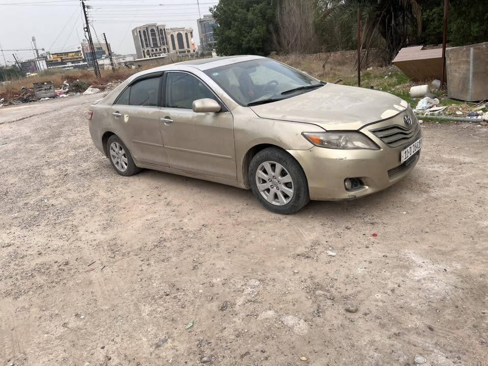 السلام عليكم 
كامري مديل 2007 فول مواصفات تبريد مابيها تنقيص ابدا 
سته بيها راجز اول مشغل فقط بعد مابيها ابدا رقم بغداد مكاني بغداد السعر 60 بيها بنيد مبدل والباقي ليبل واحد ‭***********‬
