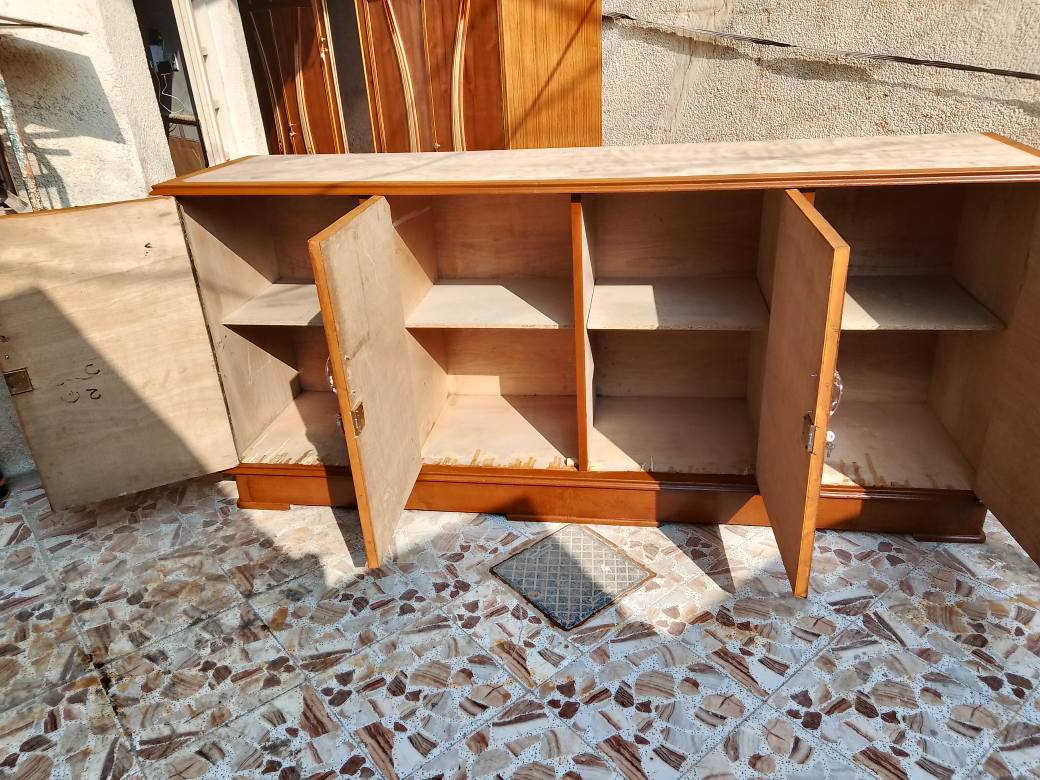 السلام عليكم بوفيه افراش تزكام درجه اولى للبيع المكان نجف الاشرف الطول مترين ونص السعر 175 الشراي يتصل على الرقم *********** وبي واتساب @إشارة النجف, العراق
