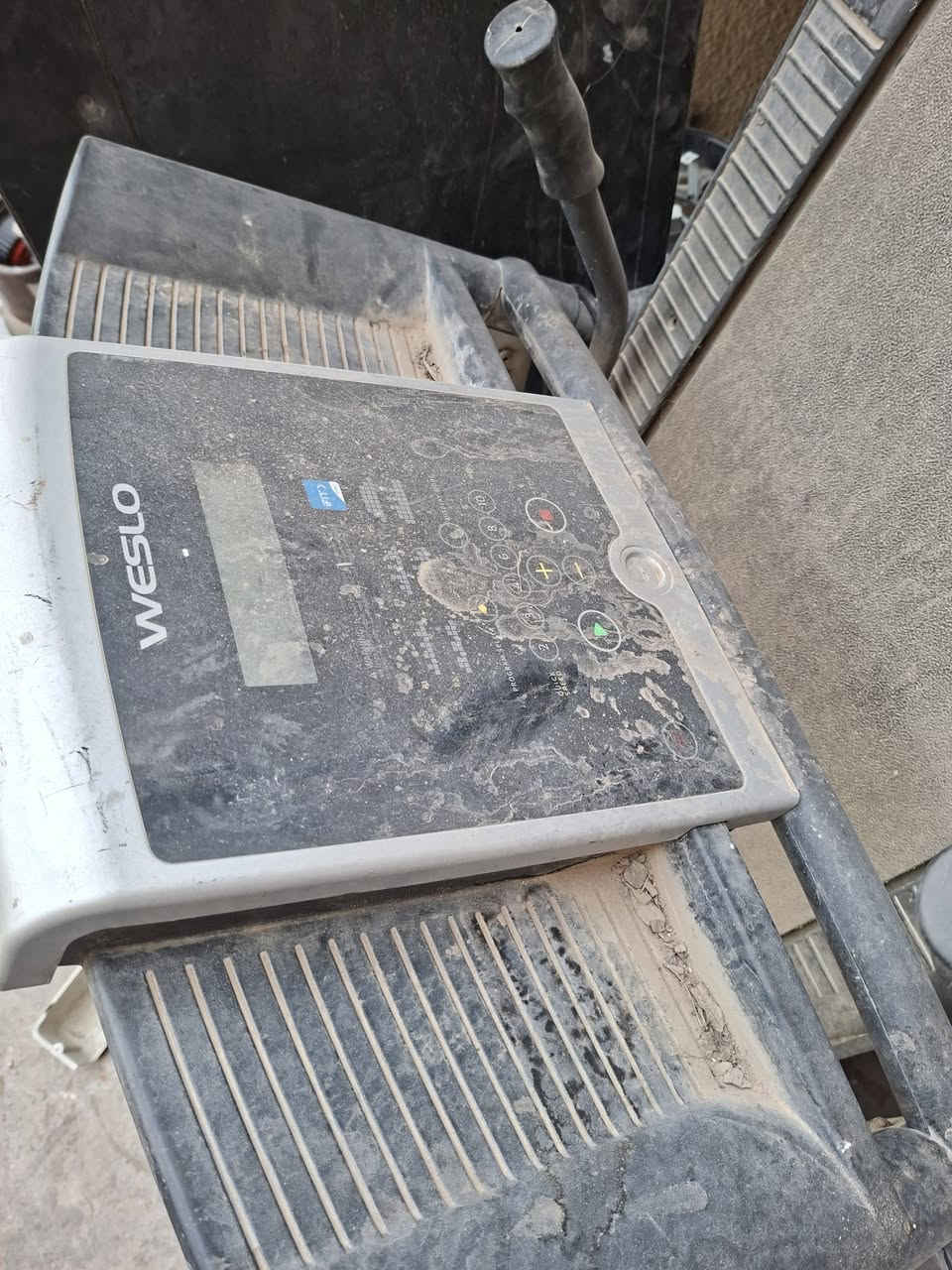 اجهزة رياضيه عاطلة ثنينهن ١٢٥ الف 
بغداد الحبيبية ***********
