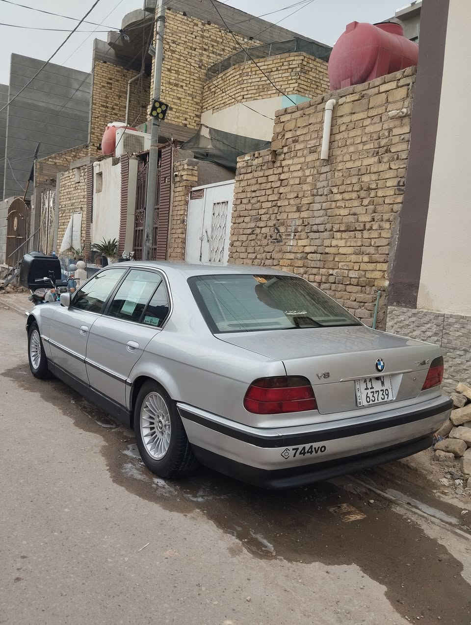 للبيع bmwخفاش 
744 اصل 
8سلندر
موديل 96 
داخل اسود 
لون سلفر 
السياره كفاله من كلشي كير حدايه تخم تاير 
فقط صبغ جماليه 
السياره كلها عل بلاد 
رقم بغداد الجديد بسمي سنويه لل 30 
شادلها منضومه زنون عالي 9200V
مكان السياره ديوانية 
السعر 95 $
رقم التلفون ***********
