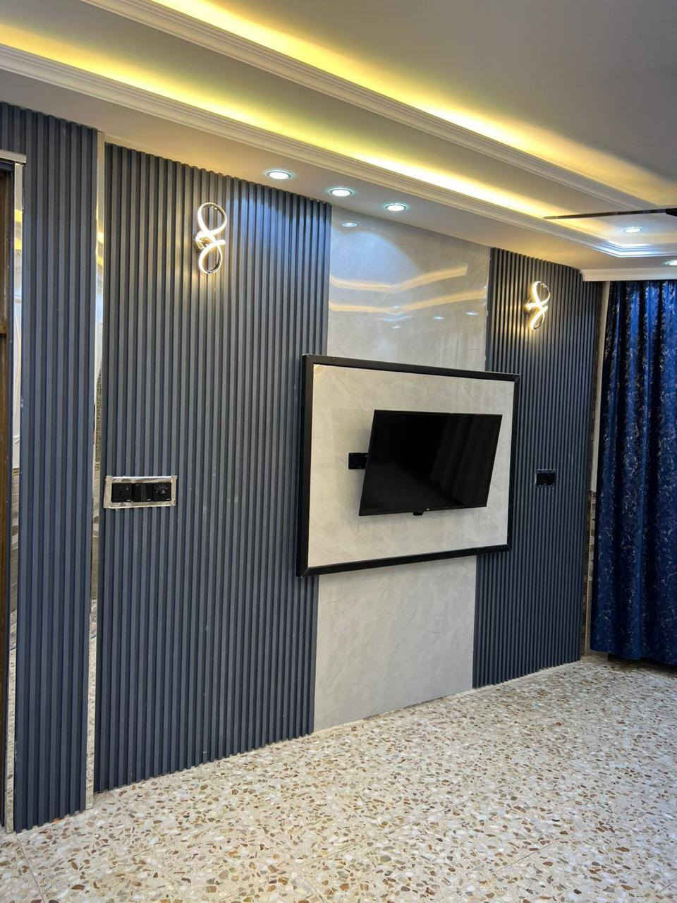 دار للبيع مساحه مية متر واجه خمسه ونزال عشرين طابق ونص
طابو زراعي سند 52الشعب قرب جامع الحق 
بيت ماناقصه،شي جديد *********** 
اسعد أبوعلي
