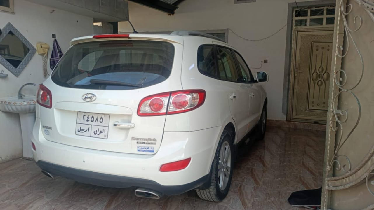 سنتافي للبيع موديل 2010 فول مواصفات دفتر بانزين بيها سنويه رقم اربيل رقم الموبايل ***********
