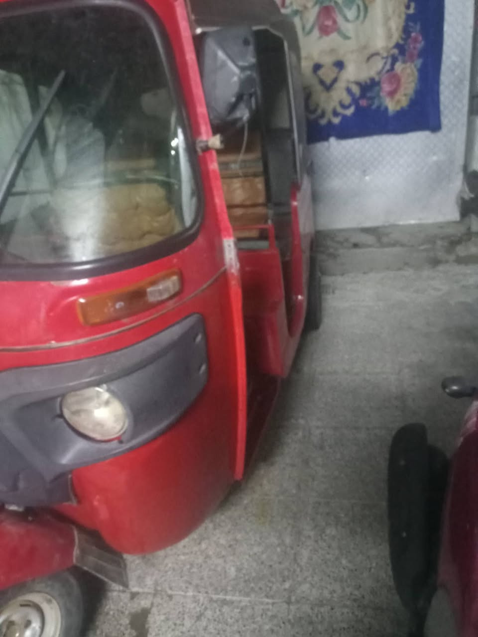 سلام عليكم تكتك موديل 2018مكينه عشرين ***********
