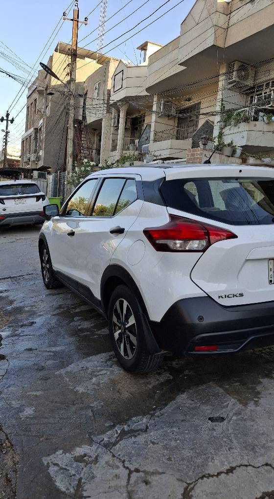 NISSAN . KICKS . 2020
نيسان كيكس . رقم بغداد بأسمي .
((( كير . محرك . تبريد . تدفئه . صدر . كهربائيات كلها جاهزه ))) 
حجم المحرك ٤ سلندر / ١٦٠٠ / 
ماشيه ٨٤ ميل ...
المواصفات ...
<<< بصمه . شاشه .كامره . حساسات . خلفيه . رادار جانبي وامامي . تحديد مسار . توقف ذاتي . تحكم جيهتين . نظام عادي وسبورت >>>
...............................
/// السياره حادثها بامريكا بنيد وبيها صبغ قليل مأشر عليه بالصور ///
رقم الشاصي [3N1CP5BV9LL563542] 
السعر ١٠٥ وبيها مجال ...
مكان السياره بغداد الكرخ .
للاستفسار ( *********** ) بغداد, العراق
