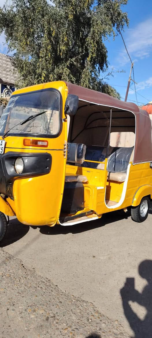 السلام عليكم تكتك 19شهر 10مرقم تكتك حلوه ونضيفه مرتبه كبل للشارع ربع ما ذب عليهه المكان المجر الكبير حي العسكري الرقم *********** خوان مكلف بل نشر لحد يراسلني
