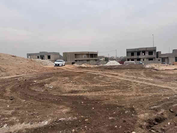 للبيع او مراوس بسياره 
قطعه ارض في حي الرفاق سكنيه مرقمه مساحتهه اكثر من ٢٥٠ متر كاع عدله سعرهه ١٣ مليون وبيهه مجال الاستفسار ***********
