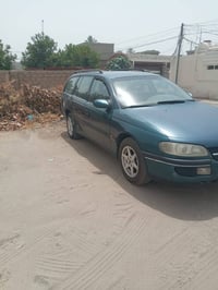 أوميغا ستيشن • ١٩٩٦ • محرك ٢٠٠٠