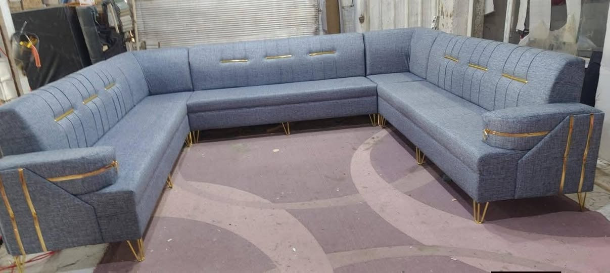 معمل جوهرة العرب للأثاث المنزلي 
للتخامه والدواوين
حيث تلتقي الفخامة مع الإتقان
نقدّم لكم أرقى تصاميم الأثاث 
المنزلي والدواوين
بلمسات حرفية عالية، 
وخامات مختارة بعناية
تنفيذ خاص حسب ذوقكم… لأن التميّز لا يُقلَّد
جوهرة العرب… 
عنوان الذوق الرفيع والفخامة الدائمه 
📍 العنوان: السماوة – قضاء الخضر
***********
اتصال +واتساب
