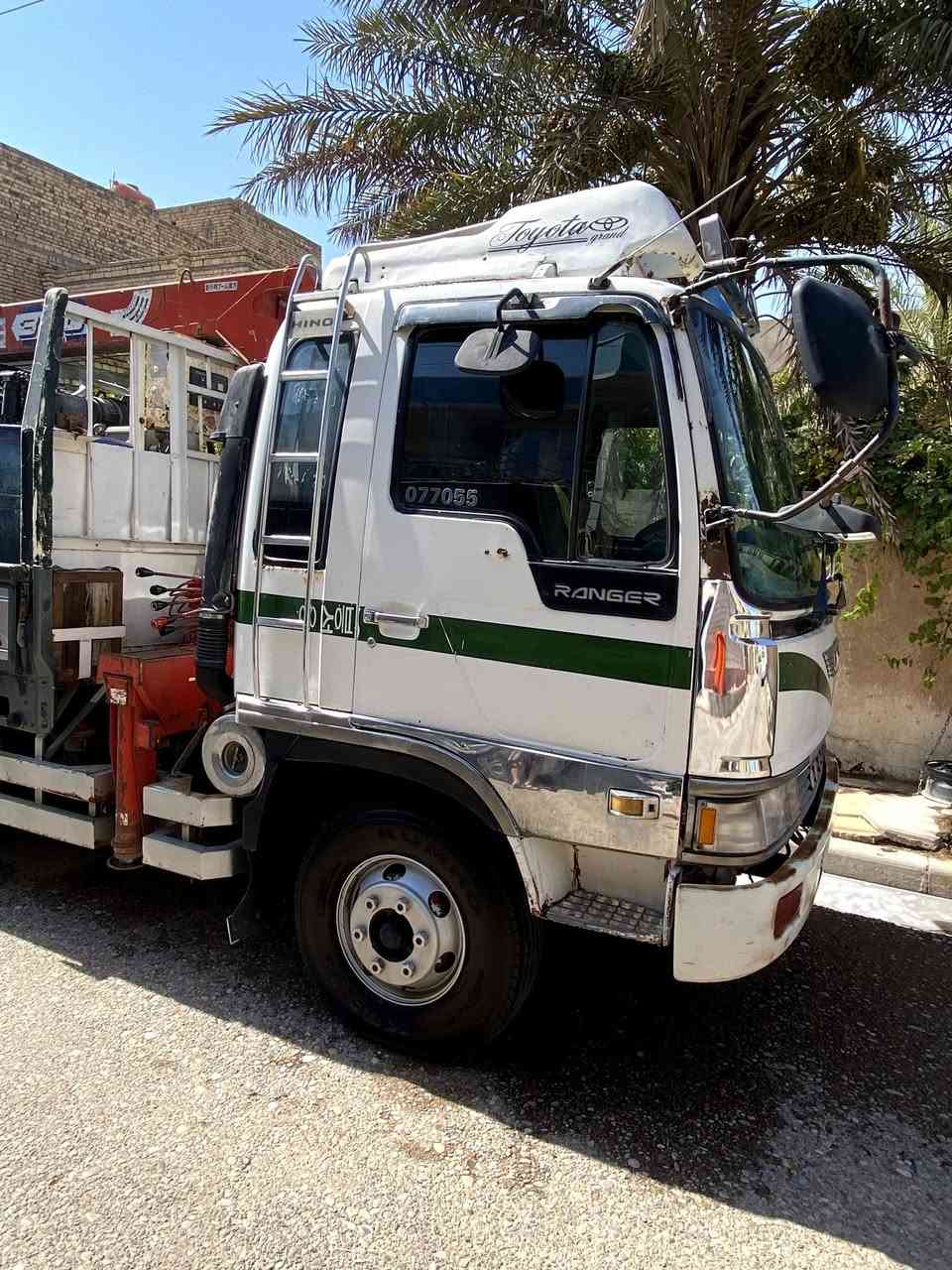 كرين هينو طيرة موديل ١٩٩٣ 
كرين هينو طيرة موديل ١٩٩٣
سنوية مجددة للسبعة وعشرين ورقم انكليزي مميز ميسان باسمنا وشرط التحويل
مكان السيارة ميسان
شاصي مكفول
 مكينة ستندر ٧٠ عادي  ما مفتوحة لاتنقيص ولا تبخير
جهاز يونيك سلايتين من غير الثابت
والبدي ٦ الا ربع
تخم تاير جديد
حدادية جديدة
السعر ٢٦٠ ورقة وبيها مجال بسيط
للتواصل ***********
رجائا اذا شراي خابرني وتدلل ولاتراسل ما متواجد على النت

