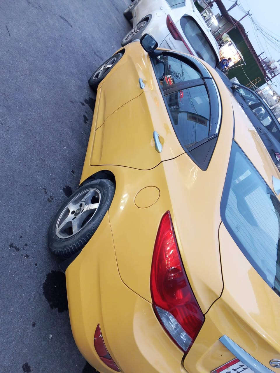 السلام عليكم
سياره اكسنت للبيع موديل 2012 خليجي رقمها بغداد انكليزي مكينه 1600 دوش نظام اقتصادي ايكو كير نظامين (عادي-اوتماتيك)
سنويه باسمي تحويل ثاني يوم السعر (82) وبيها مجال بسيط العنوان بغداد مدينه الصدر 
***********
