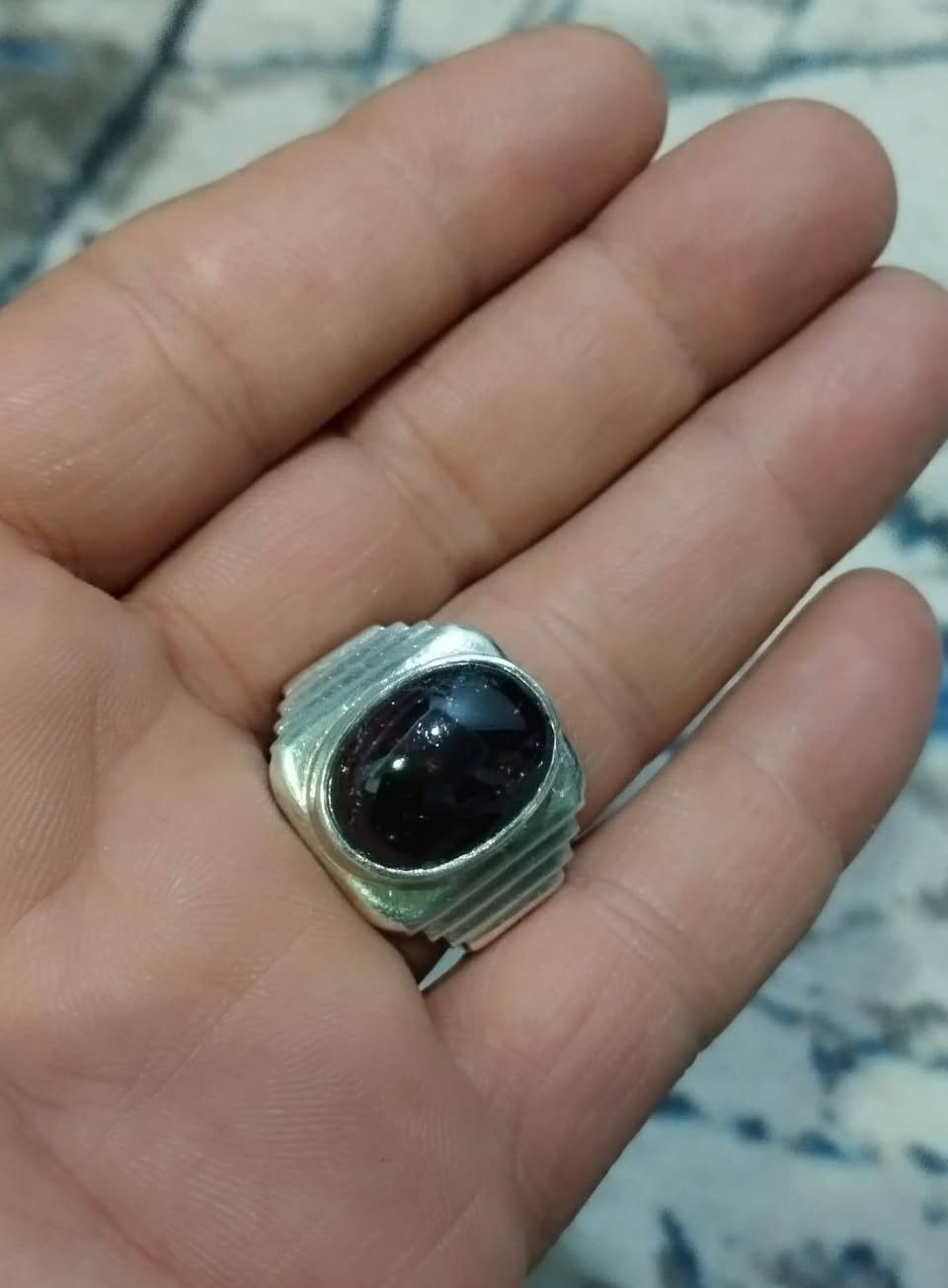 ياقوت الزريجي حجم راهي صياغة يدوية ثقيلة قطعة تحفة 
العنوان بصرة تفاصيل عالخاص


**إذا كنت صاحب هذا الإعلان وتريد حذفه لأي سبب، رجاءا أرسل رسالة إلى الدعم الفني**