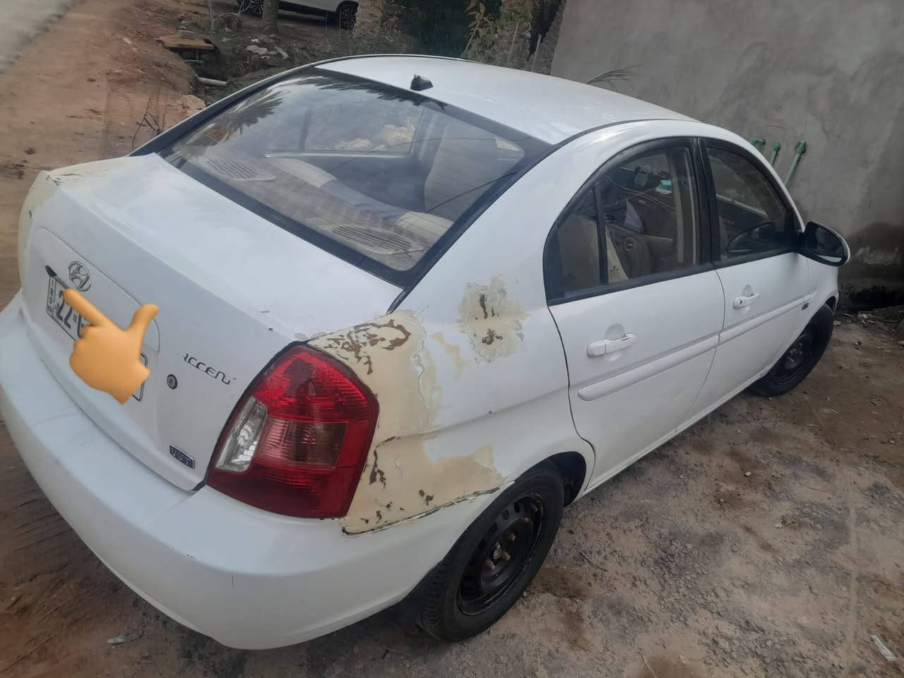 اكسنت ٢٠١١ خليجي مكينه ١٦٠٠ سنويه جديده ورقم جديد وهزه جديده ضربتها مثل ما موضح ب الصور تبريد شغال مكينه وكير نضيفات تخم تاير ستوني شاده 
السعر ٧٤ مجال قليل 
ما متواجد فيس ***********
