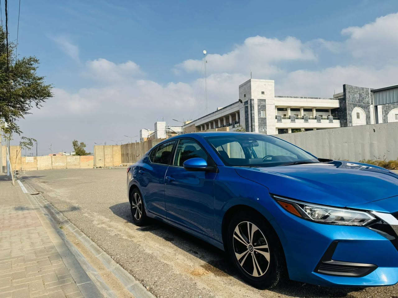 سلام عليكم نيسان سينترا 2023/SV
مواصفات معروفة بصمة وباقي تفاصيل
سيارة زيرو اكرر زيرو ماشية ٢٤ فقط
بالكارتون سيارة متتفوت ضرر فقط راس بنيد 
تعديل بارد ممبين اعتبره كلين بدون صبغ بدون ايرباك ودواخل هيج سيارة متتفوت سعر مناسب جدا 145$ 
وبي مجال لطيبين سونر مرفق في منشور اخوتي كرام
***********
