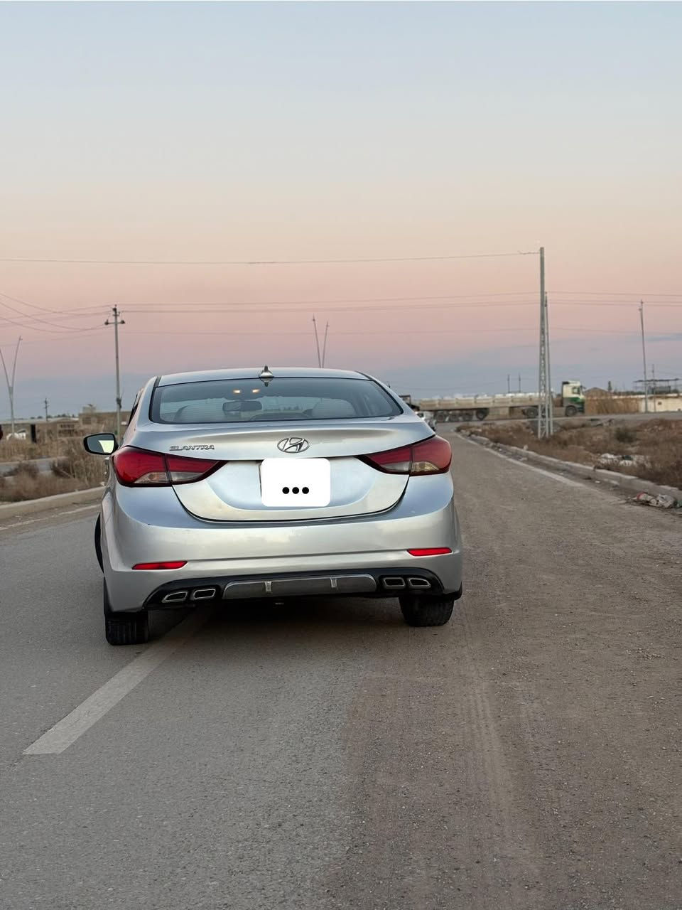 سلام عليكم
النترا 2016للبيع السياره 
السياره نضيفه وحلوه محرك كير خير من الله
بيها اربع قطع 
السعر105وبيها مجال للشراي بس 
للاستفسار :***********
