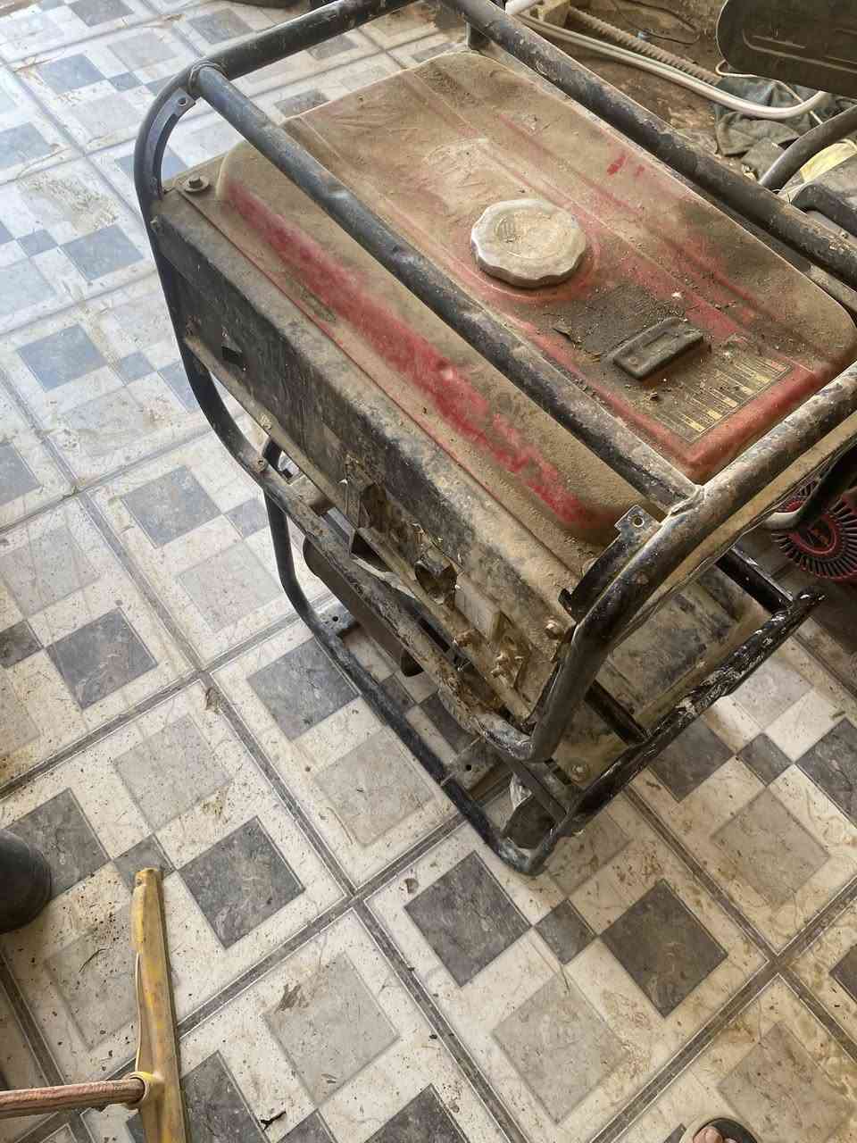 سلام عليكم مولده عدد٢ +كمبريسر   اللبيع مكان كربلاء سعر مولد على ١٠٠ وحده والكمبريسر على٢٠٠ 
رقمي ***********
