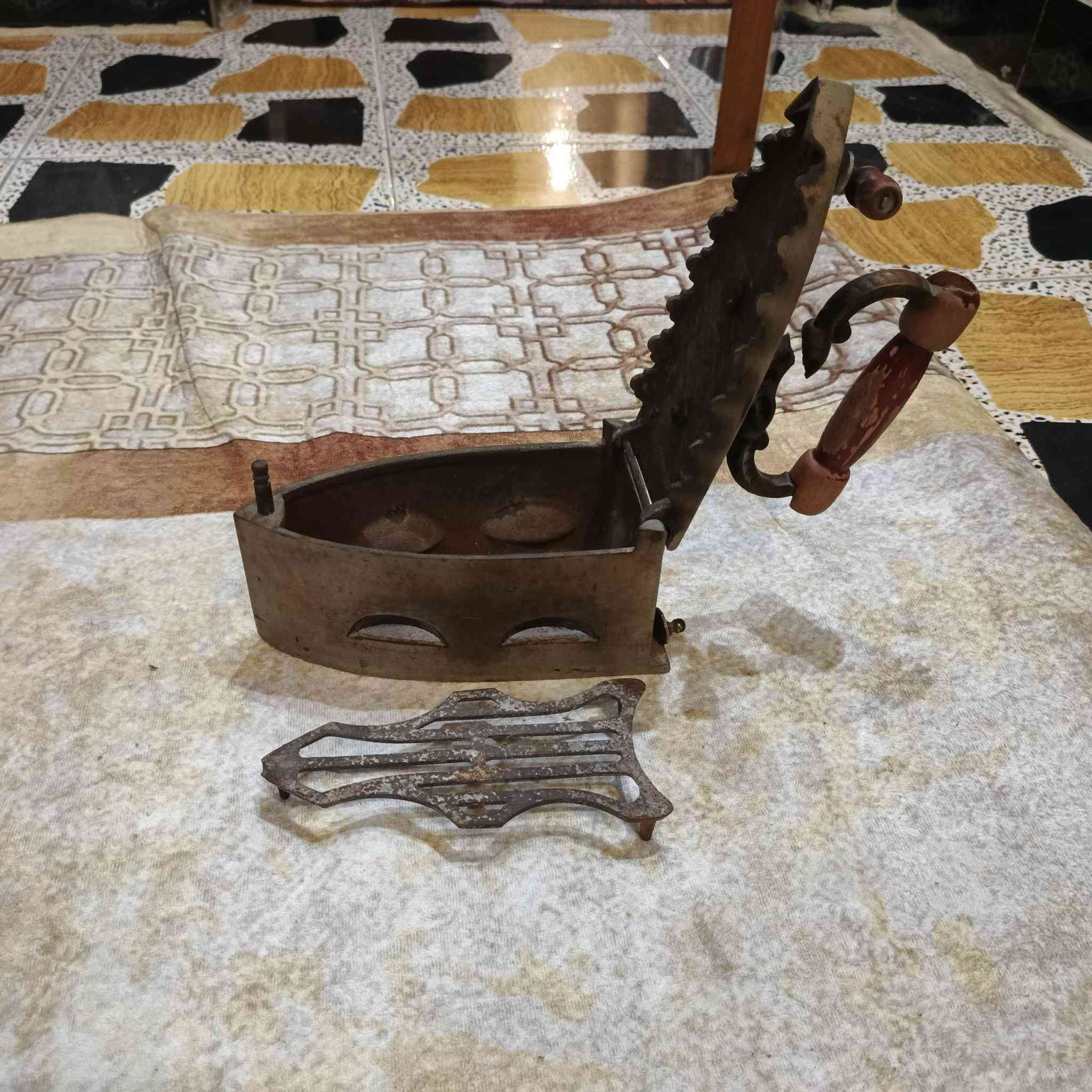 السلام عليكم اوتي فحم قديم تحفه هوه ولستان مالته جدا نظيف مستخدم شي قليل بي ضرر بل يده مالته السعر ٣٥ للحجز عل خاص  يوجد توصيل 0773524711 مكان بغداد


**إذا كنت صاحب هذا الإعلان وتريد حذفه لأي سبب، رجاءا أرسل رسالة إلى الدعم الفني**