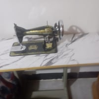 مكينة خياطة • مستعملة شوية • حي اندا