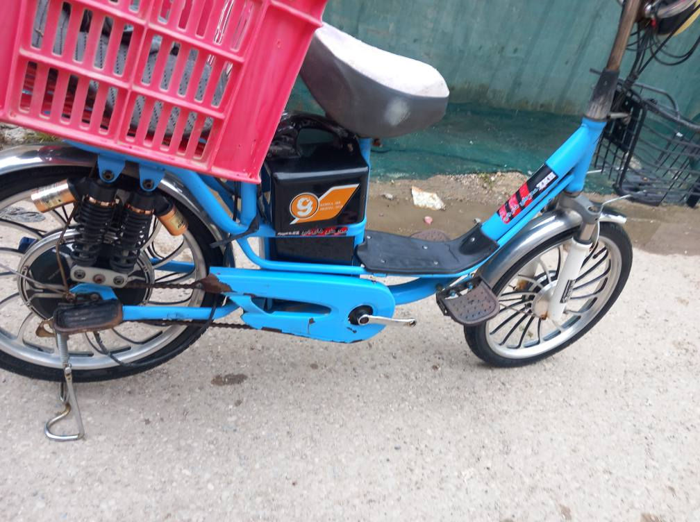 دراجه شحن نظيفه شغالة تأخذها علا فحص موديل ٢١ بعقوبه المفرق السعر ١٥٠  هاتف *********** بعقوبة, ديالى
