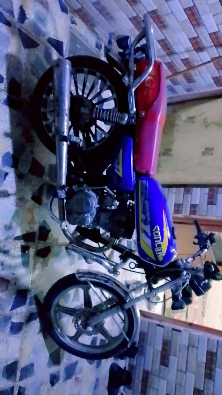 سلام عليكم دراجه إيراني خمسه كير موديل ٢١ دراجه خير من الله كبل الشارع ب٣٥٠ بيها مجال محتاج فلوس اليوم بغداد مدينه الصدر رقمي ***********
