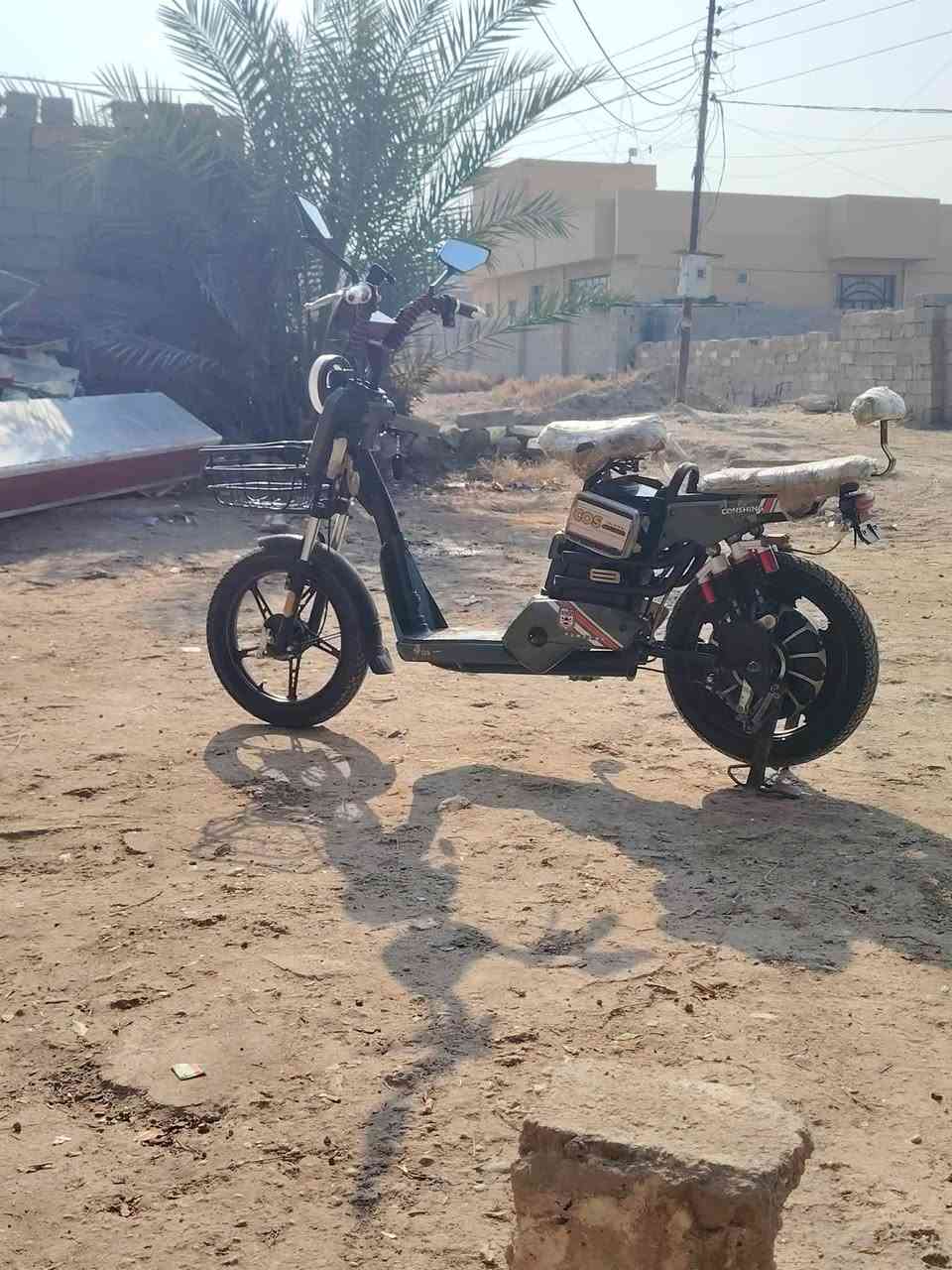 السلام عليكم شباب عندي دراجه شحن البيع الشراي يجي خاص الرقم ***********
