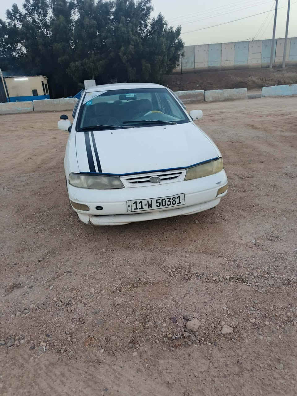ملاحضه؟  مكلف بل نشر تواصل فقط عل رقم الهاتف

 كيه سيفيه موديل 96 كهربائيات كلها شغاله كير محرك مكفولات 
تخم تاير
صدر امامي خلفي
بلاديه سياره ما بيها قطرت صبق

السعر 33 وبيها مجال بسيط جدا حك جيه

السكن بغداد الوسفيه
رقم ‏‪0786 651 1164‬‏
