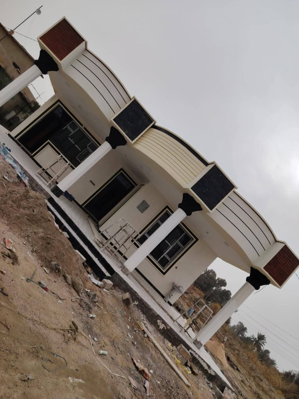 سلام عليكم لباخ  درجة أولى شغل هندسي التزام بالموعد نضافه في العمل ***********
