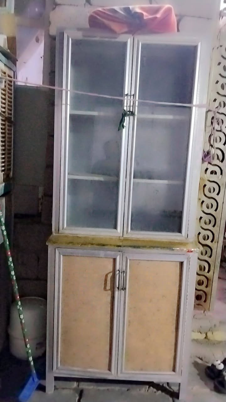 صباح الخير والعافية زاويه كاونتر كلش نظيفه سعره 40 سنك متر سعره 15 عربانه الجبيره 75 ولثانيه 30العنوان الشطره الفتاحيه ***********
