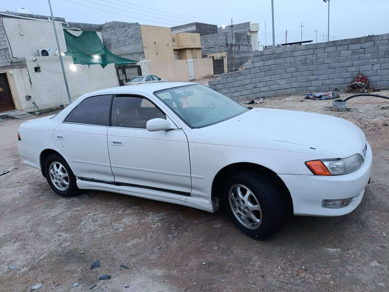 سلام عليكم مارك نفخ لؤلؤي مديل 93 مكفوله من الكص والنقل الجثه والعيب الشرعي مكينه ونجي بيه (تبخير) كير جديد غرفتهه نضيفه السعر 50 وبيه مجال مكاني البصره الزبير وراعيهه يمي بلزبير ***********
