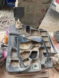 لە رەسمەکەیا جۆنەوە ئاوایە جیهازی بڵانسی تایە   بۆ فرۆشتنەوە نرخی 4 وە...