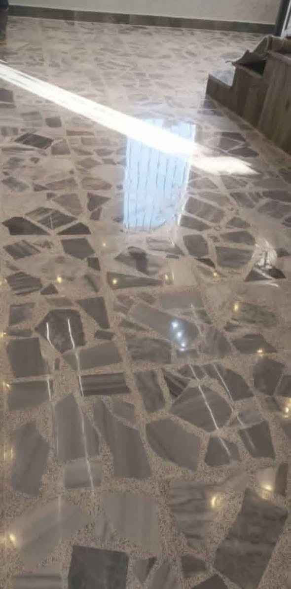 جلاية خالد
جلي جميع انواع الكاشي والمرمر والكرانيت 
الانبار /عنه 
هاتف/ ***********
