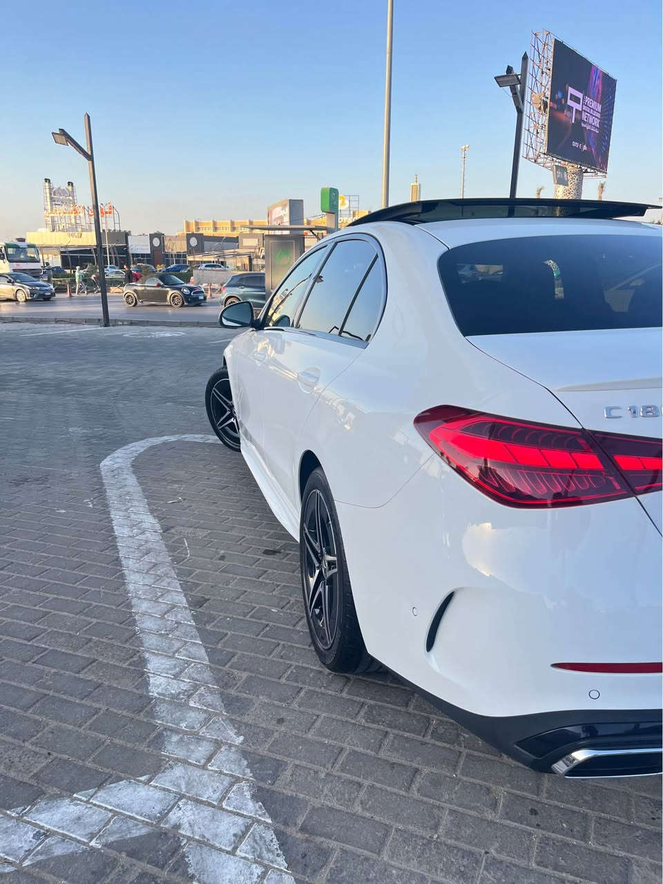 Mercedes Benz c180 AMG 

M/Y 2025 
K/M 17.000 

For contact : 0121 000 7094 الشيخ زايد, الجيزة


**إذا كنت صاحب هذا الإعلان وتريد حذفه لأي سبب، رجاءا أرسل رسالة إلى الدعم الفني**