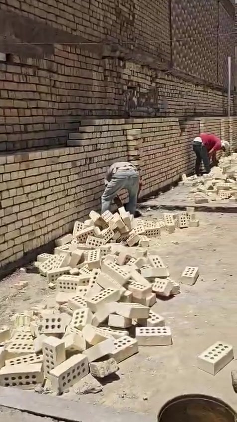 كادر بناء مصري شقل درجه اوله نشتقل كطعي على الدب
نشتقل بكل مكان بغداد ***********
