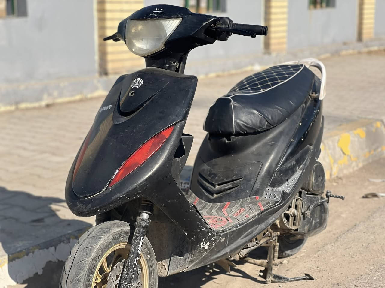 سلام عليكم
دراجه ماكس عدله للبيع السعر ٤٠٠ وبيها مجال 
دراجه بيها بس راجز مال سلف 
مكاني ديالى بعقوبه 
***********
