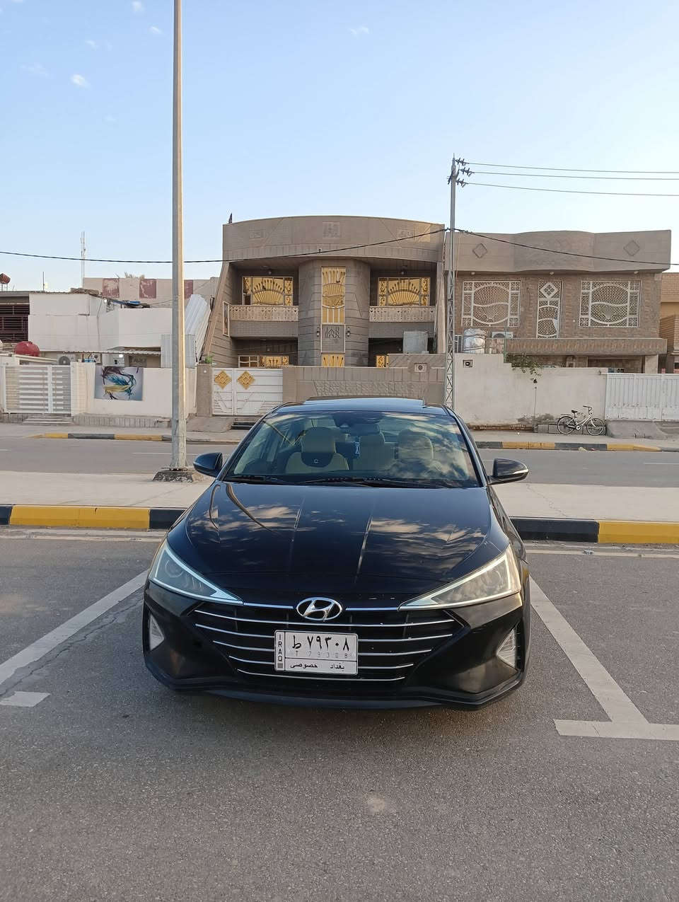 السلام وعليكم النترا للبيع موديل 2020 سياره جديده سياره رقم بغداد تحويل ثاني يوم تخم تاير جديد تبريد ثلج سياره فول واحد على واحد سياره زنون شاشه بصمه ماكينه وكير كفاله سياره كلش حلوه وجاهزه سعر 131 وبيها مجال مكان واسط العزيزيه رقم الهاتف. ***********.
