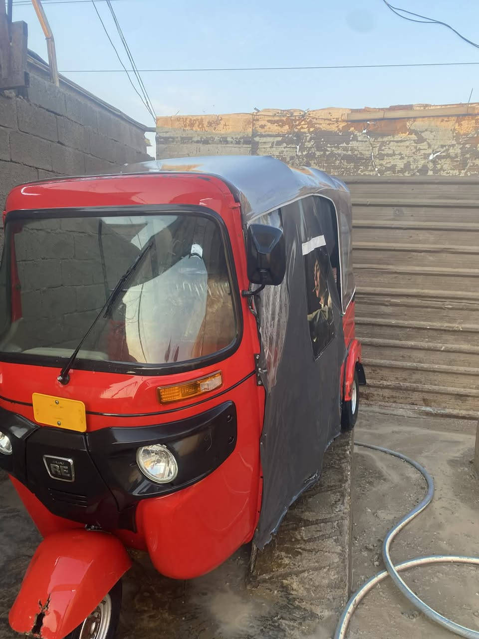 السلام عليكم تكتك موديل 22 رقم الهاتف ***********
