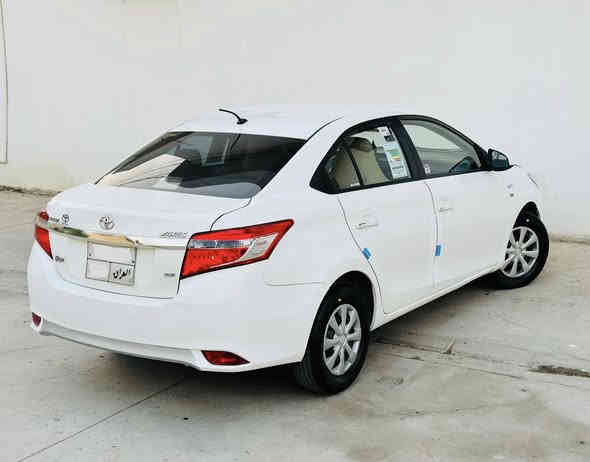 فایبر واتس ئاپ ( *********** ) 
تۆیۆتا يارس مۆدیل 2015 خەلیجی مواسفات SE 
سپی بەفری بەناوی خۆمانە سەنەوی هەتا 2028 تازەیە 
كامل سیرفس كراوە توندوتۆڵە یەك دینار مەسرەفی تیدانیە
ناوزەردو گیڕ تۆماتيك ABS ئیكۆی بەنزین چوار جام كارەبا 
سویچ كۆنتڕۆڵ بلوتوس جامو ئاوینە ئۆتۆ و كارەبا جام هیتەر 
ناوگاعی كراوە 4تايه‌ی تازە پارچەو پەڵەیەك بۆياخ بێ ناوگرتن 
گیڕو مه‌كینەو تەبریدی به‌شه‌رت 113 كەمیك مجال
