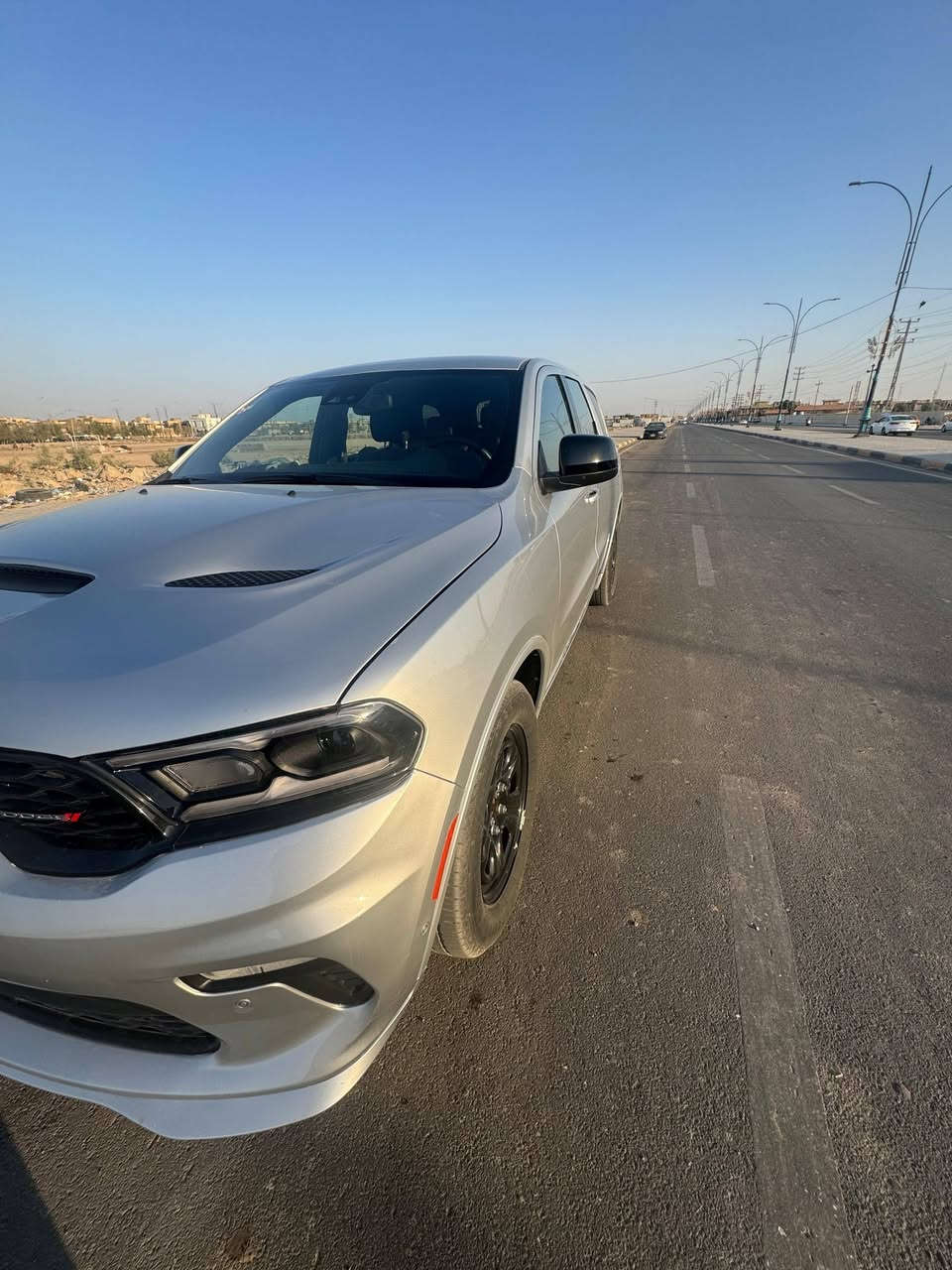 سلام عليكم دورنكو بوليسي2023 هيمي 8محرك5700ماشيه 9الف فقط سياره جديده كلش بعده بدون رقم ضرره موجود بصور مبدل بيه جاملق وبنيد اصليات نفس الون وباب السياق بيه رش قليل  سياره معروضه 220ورقه وبيه مجال  تواصل *********** واستقبل التعليقات السلبيه والايجابيه برحابة صدر
