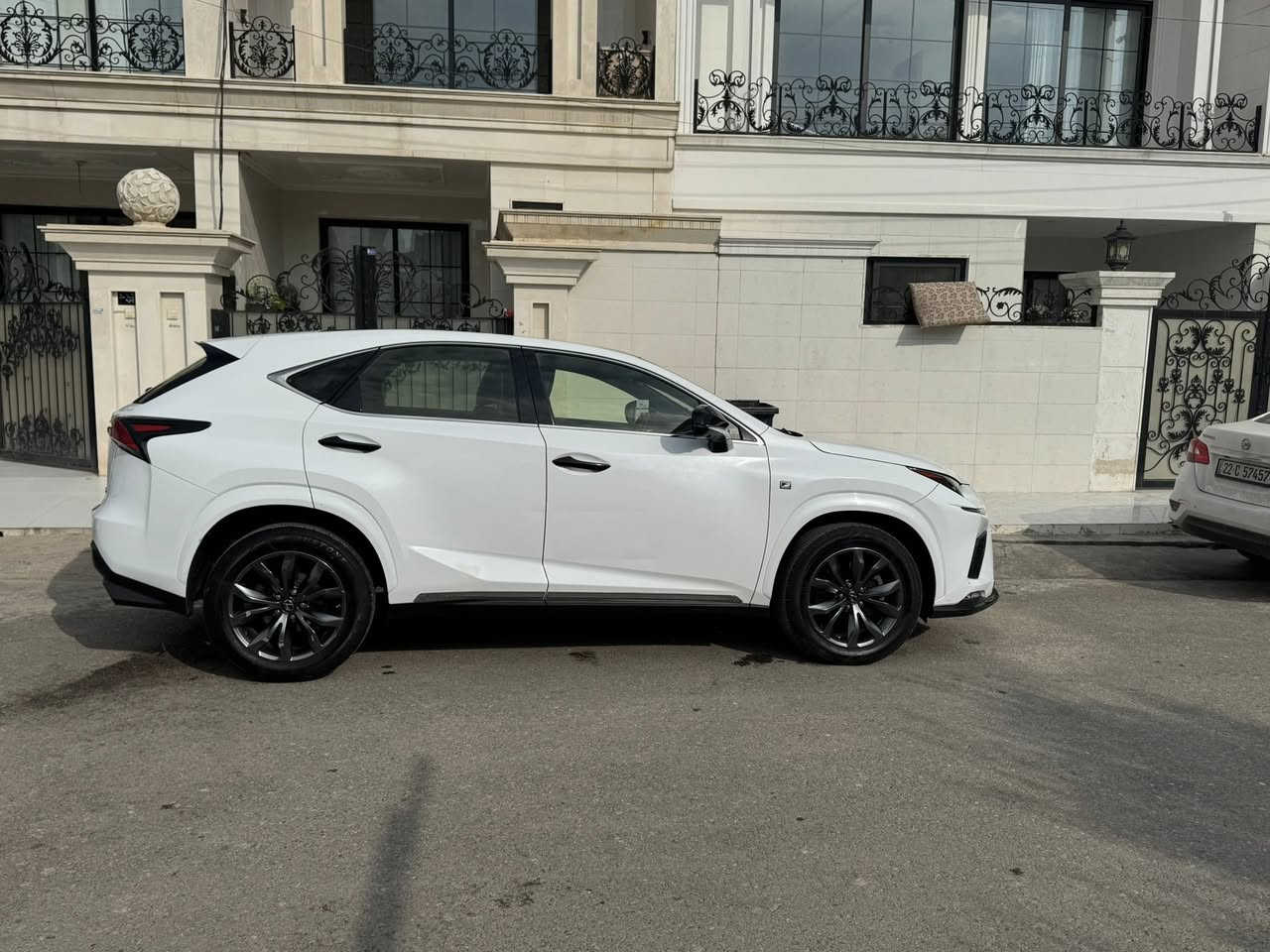 لێکزز 2018 فول مواسەفات
کامیرەی دواوە 

پانۆراما 

سوندوق کارەبای 

حەساس گوشین گەرم و سارد بسمە 

رادار  ئاوێنە رادەر لایت لید 

گوشین خەزن و کارەبای داتاشۆ 

ماوەی رۆشتن ١١٨ هەزار رۆشتوە وە

 زۆر خاوینە و هیچی نیە  

هیچ مەسرەفێکی تێدانیە 

سفول فول ١ 📥 

گێر و مەکیەنەی بەشەرت 

هیچ کێشەیەکی تێدا نییە 

ژمارەی خاوەنەکەی 
سعر ٢٠٠$
***********

***********
