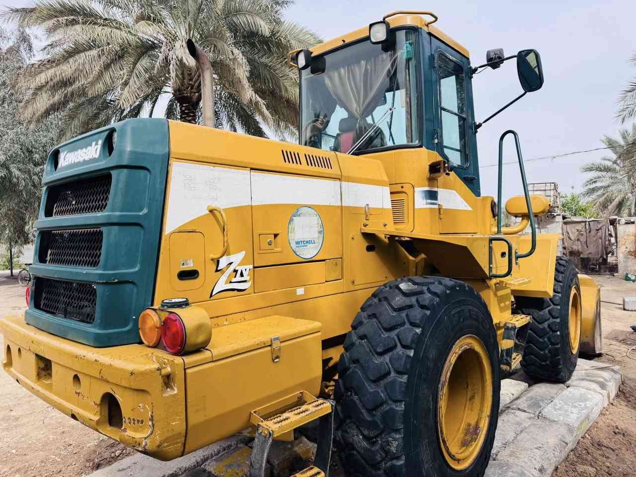 السلام عليكم للبيع شفل كاوسكي حجم 65zaمكفول كفالة عامه تبريد محرك كير اكسل كله شركه حداديه تخم تاير سنوية جديده بسمي رقم بصره 
***********
