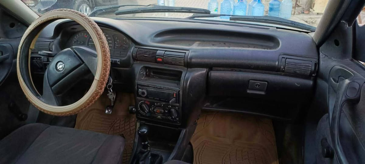 سيارة استرا للبيع صاحبه مسافر موديل 1992 رقمها فحص نينوى صبغ عام سيارة جاهزة مال جنية السعر 25 وبيها مجال باقي التفاصيل ع الرقم ***********
