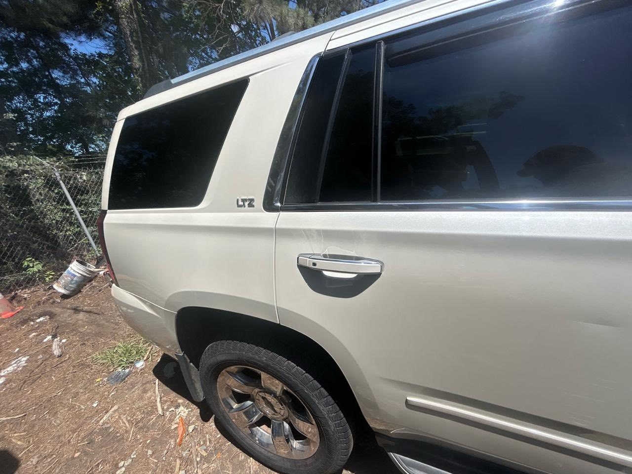 تاهو Ltz2015
لون صدفي 

بدون حادث فقط دعامية

غراضها كامله وياها

للبيع فاتوره بيها رقم حاويه

بسعر مناسب جدا

للاستفسار

***********

***********ميثم الصفار
