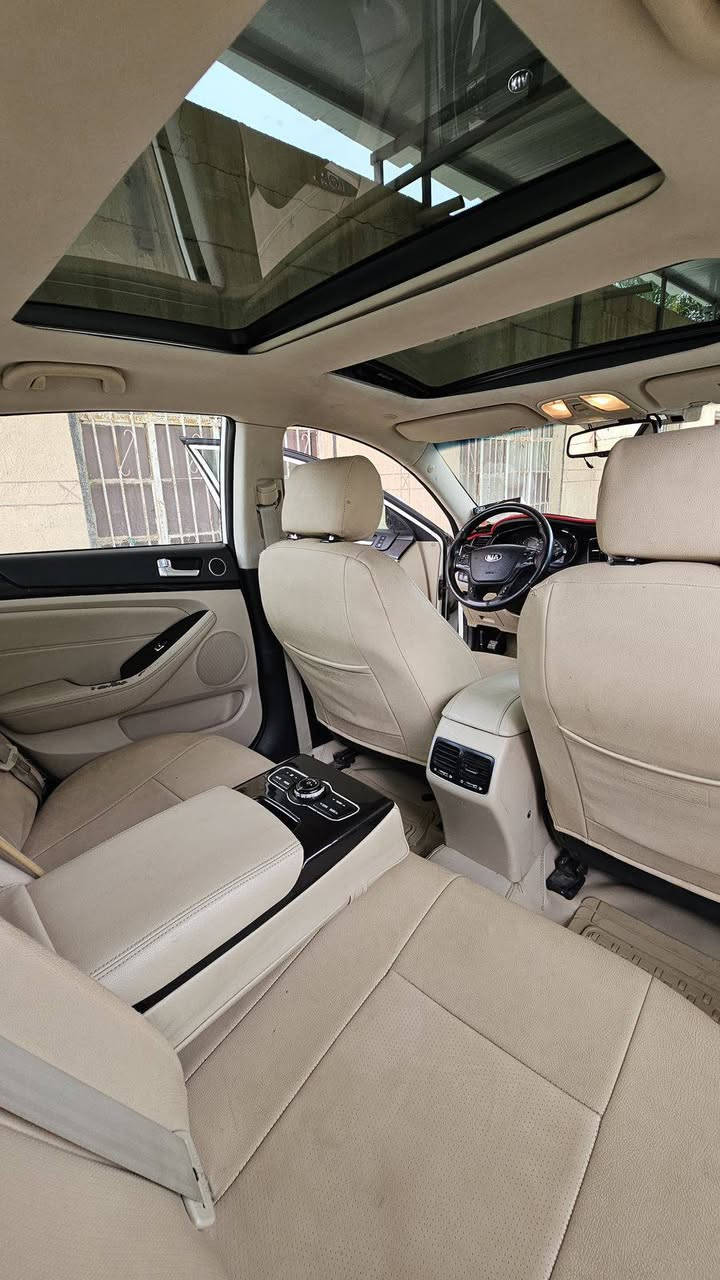 السلام عليكم كيا كادينزا للبيع فول مواصفات بصمة بنرواما كشنات خزن تدفئة تبريد اشارات ترحيب اشاير بالمرايات حساسات شاشة كامرة لايتات زنون كير مكينة حدادية كلشي جاهز  وبيها مواصفات خير من الله ضررها مدكر وباب ودحجات بسيطة مكانها البصرة الجمهورية للاستفسار الاتصال على هذا الرقم ***********
