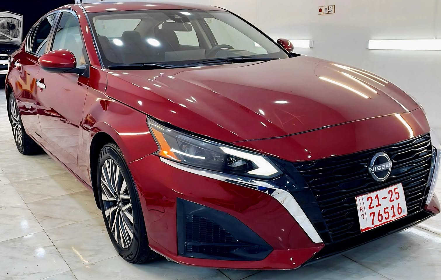 NISSN ALTIMA   SVplus  2024
السعر  173 $$
اللون ماروني
حادثها موضح بالمنشور 
بونيد صبغ فقط
المواصفات الفئة ال SV plus
سقف فتحه
شاشه لمس ايباد
رادار امامي + رادار جانبي + توقف ذاتي
كشن هيتر 
شاشة ذكية + مخرج usb عدد 2 + مخرن taypC 
عداد المسافة :- 12 الف ميل 
لايت زينون + ليد نهاري 
 كشن السائق كهرباء
كاتي تترقم شمالي
 + بصمة تشغيل + تشغيل عن بعد
العنوان كركوك
رقم الهاتف :-  ***********
