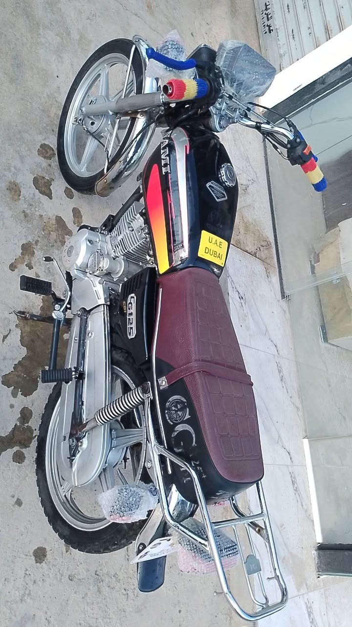 سلام عليكوم عندي هاي درجه لل بيع موديل 2022سافين 5كير كهربائية كله شغال محرك كبس مامفتوح درجه نضيف مشاء الله مكاني كركوك فيلق سعر 400الي موشراي لايخبر ***********
